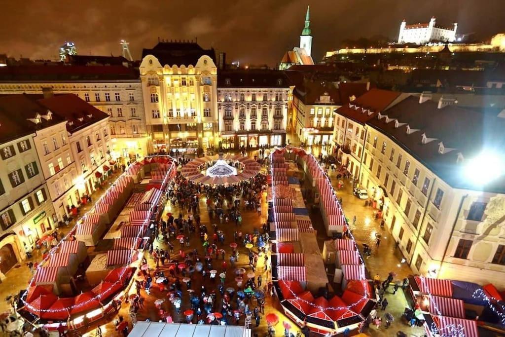 Diamond Residence In Old Town With Free Parking Bratislava Eksteriør bilde