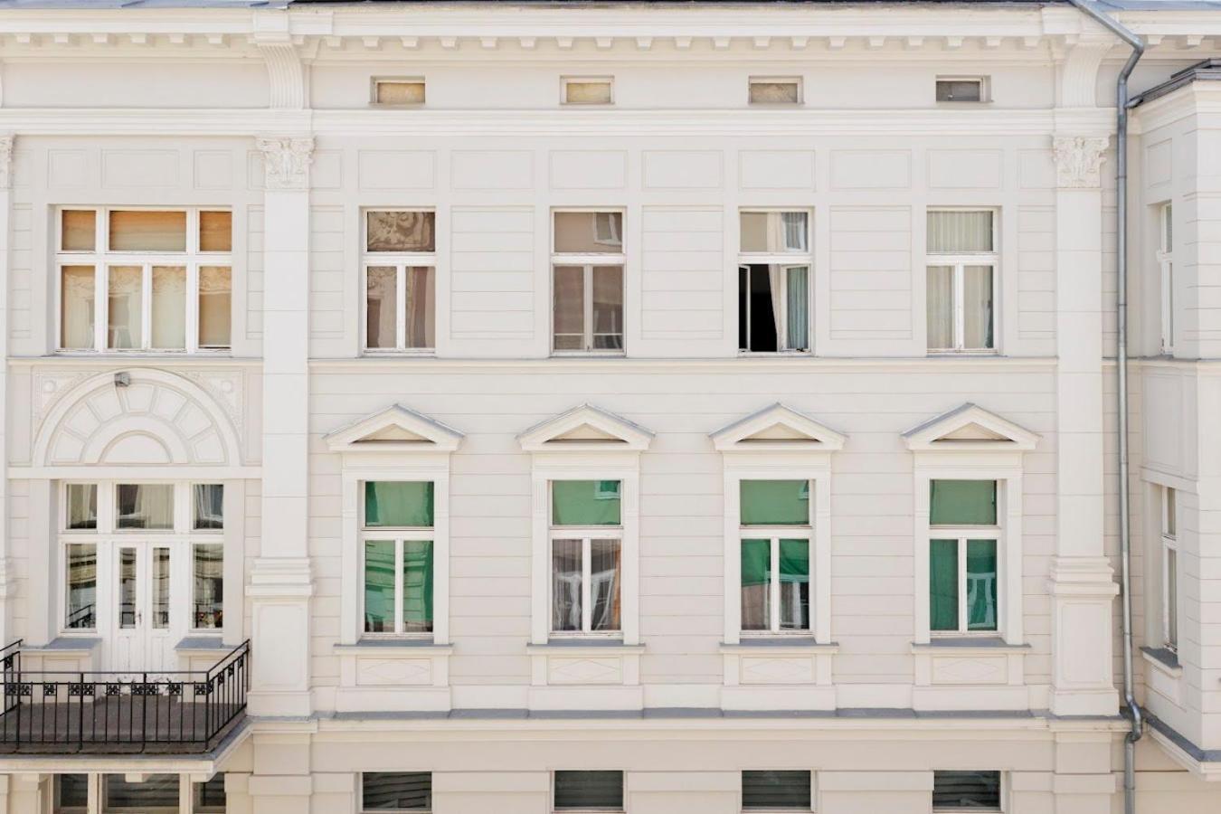Diamond Residence In Old Town With Free Parking Bratislava Eksteriør bilde