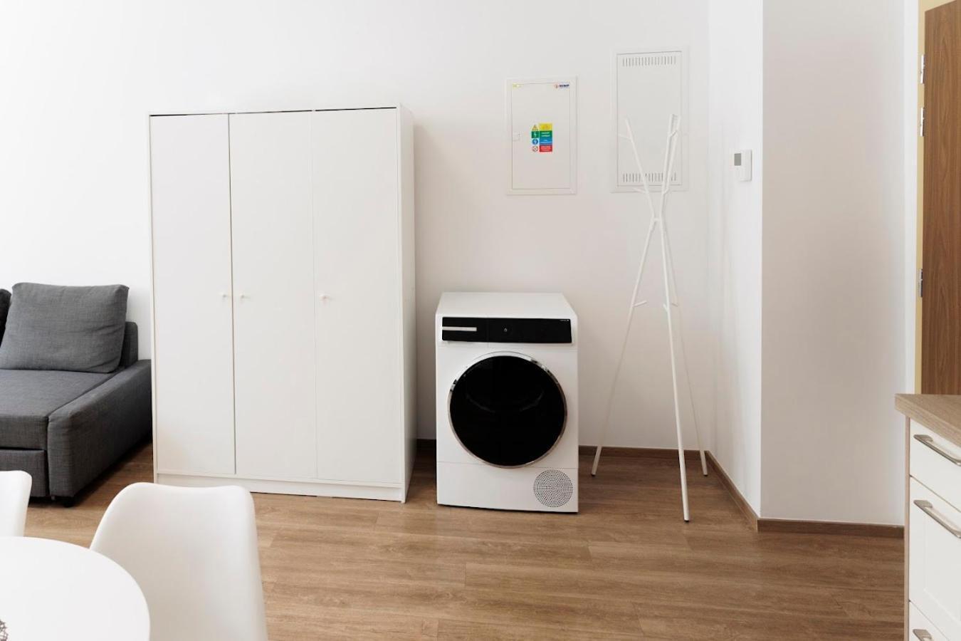 Diamond Residence In Old Town With Free Parking Bratislava Eksteriør bilde
