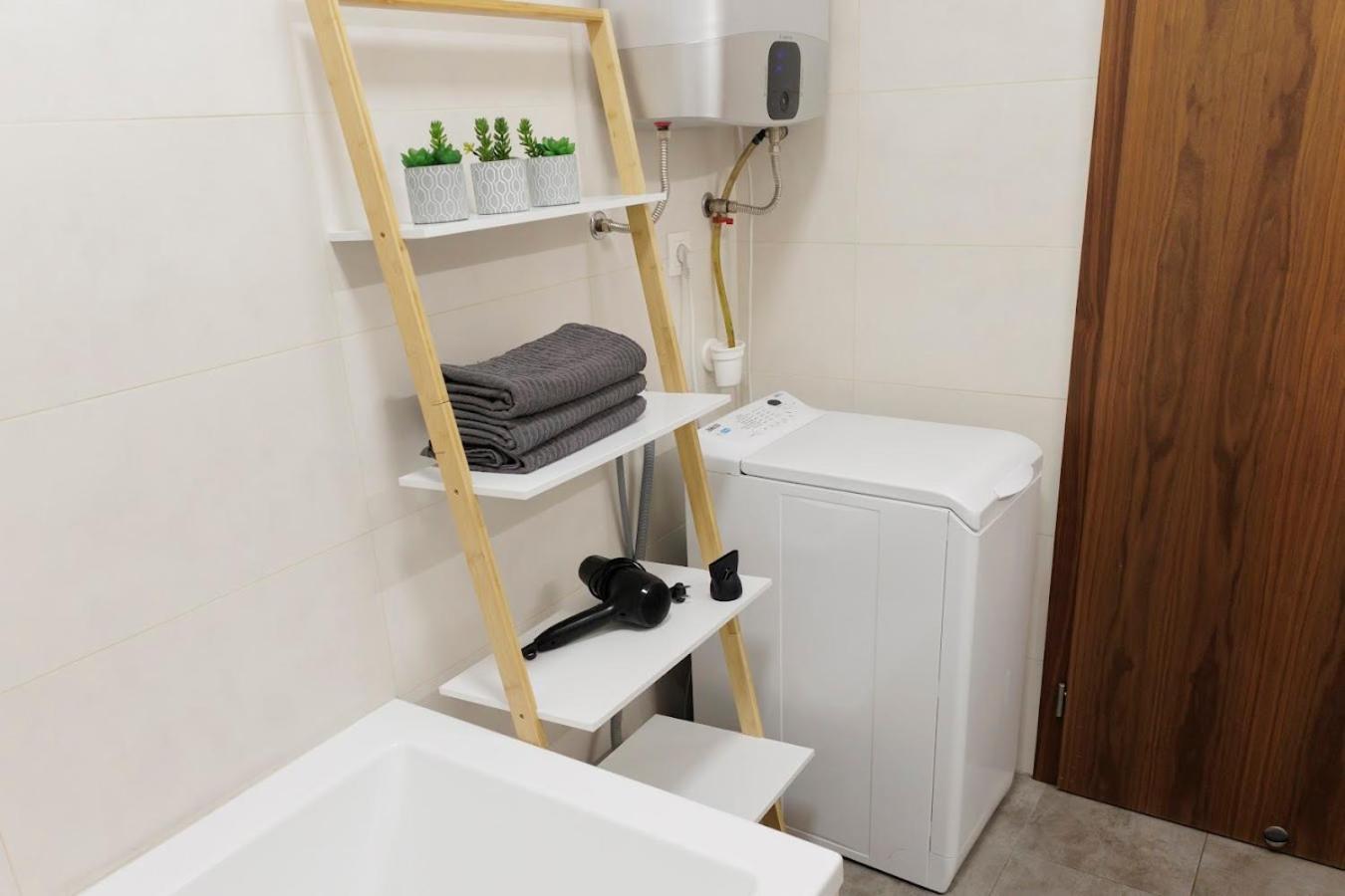 Diamond Residence In Old Town With Free Parking Bratislava Eksteriør bilde